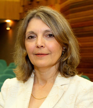 Carla Dal Sasso Freitas